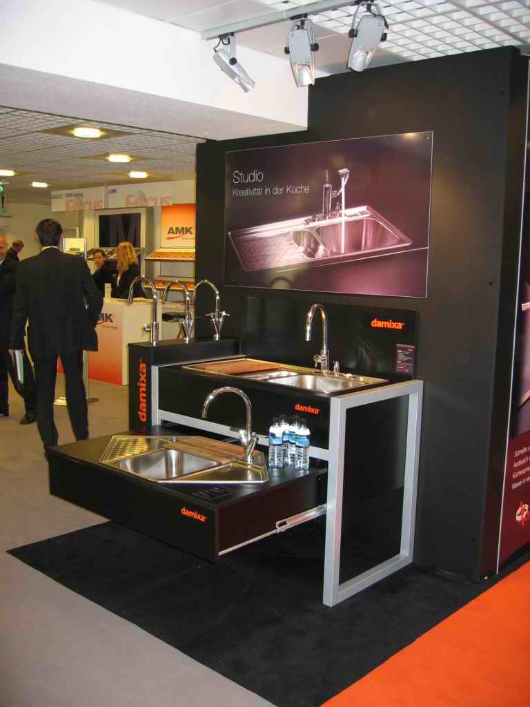 Damixa_Spülen_Messe_Präsentationsmöbel_1