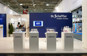 Dr.Scheffler_Messestand2