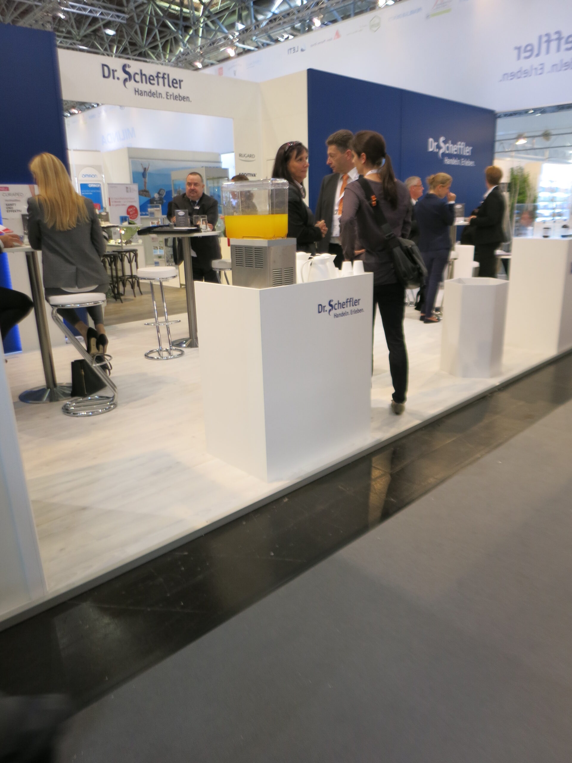 Dr.Scheffler_Theke_Vorderseite